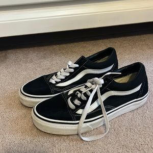 COPY - Black and white vans
